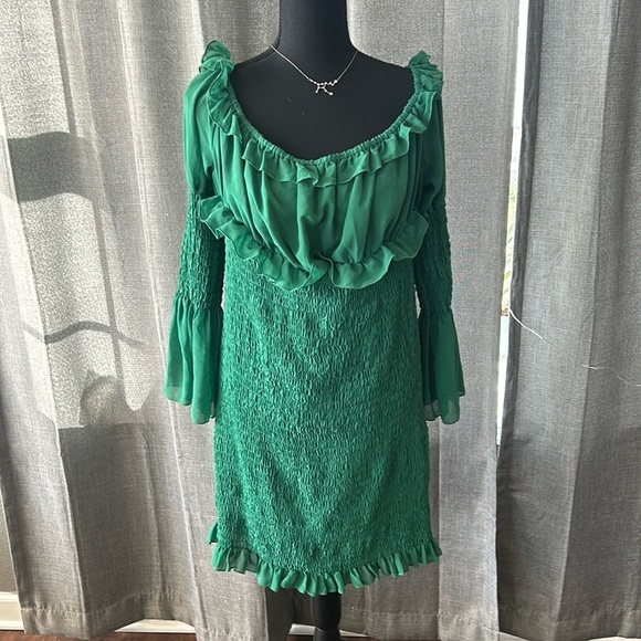 Green Prettylittlething Dress - Picture 1 of 4